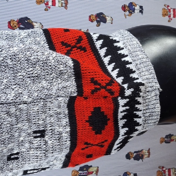 Vintage Adele Knitwear tribal arrows grampa gray & red Med chunky knit sweater - Picture 2 of 7